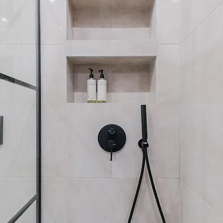 Апартаменты Tsinari Comfort & Luxury Suite, Private Parking