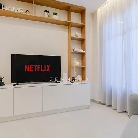 Apartamento Zennova #72 Tsinari Luxury - Private Parking *