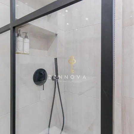 Zennova #72 Tsinari Luxury - Private Parking