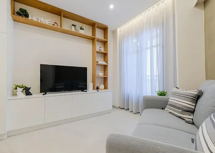 Zennova #72 Tsinari Luxury - Private Parking Apartamento Tesalónica
