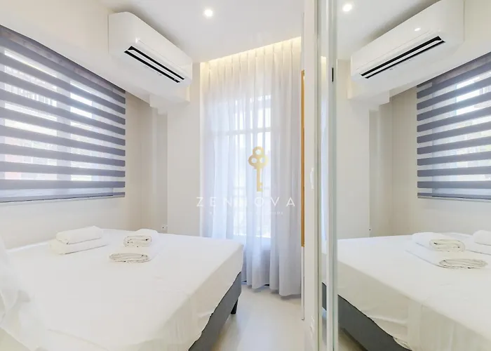 Zennova #72 Tsinari Luxury - Private Parking *