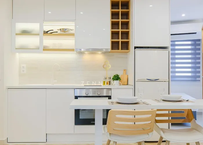 Apartamento Zennova #72 Tsinari Luxury - Private Parking