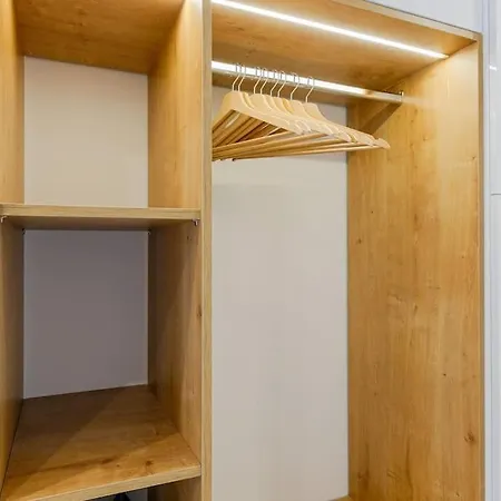 Tsinari Comfort & Luxury Suite, Private Parking Apartment Thessaloniki